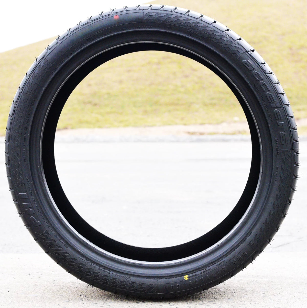 Set of 4 205/45R18 High Performance Tires K6674
