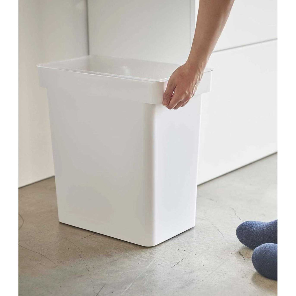 Rolling Airtight Pet Food Container M748232