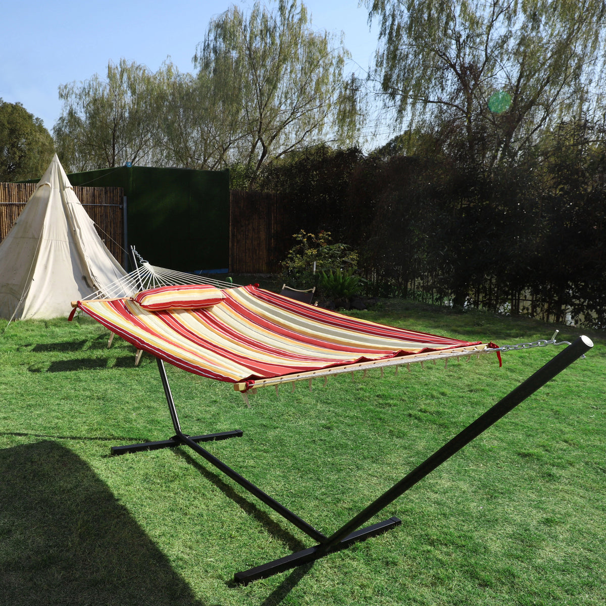 2-Person Hanging Hammock with Steel Stand and Cotton Pad J605952