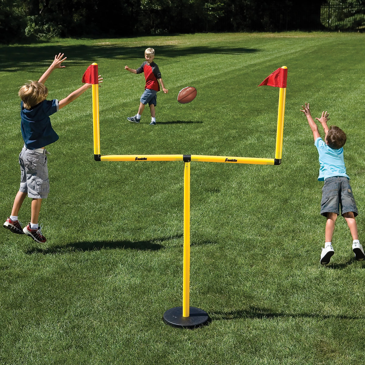 Adjustable 2 Goal Football Post Set O992