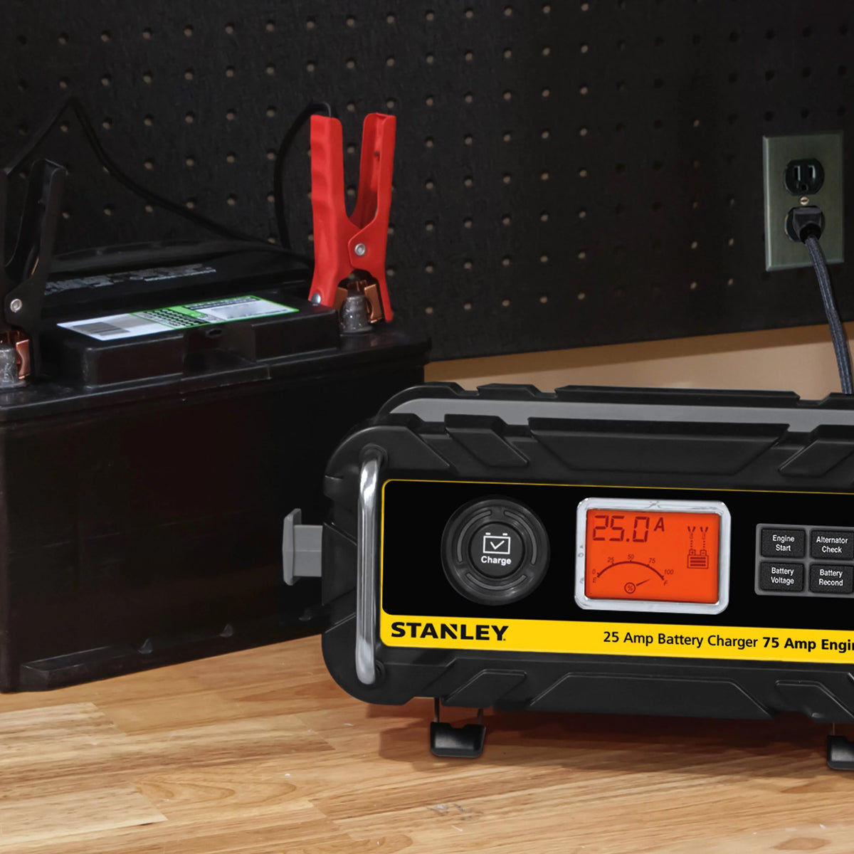 Battery Charger/Maintainer With Engine Start W893585
