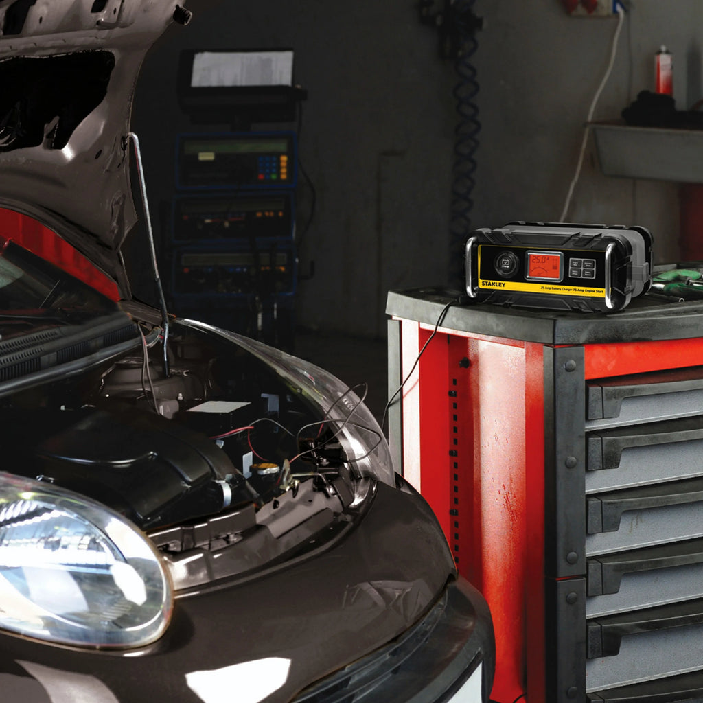 Battery Charger/Maintainer With Engine Start W893585